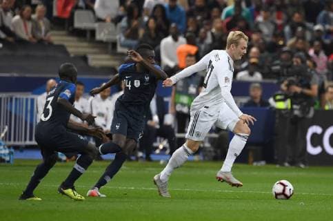 Fussball, Herren, Saison 2018 19, Nations League (4. Spieltag), Länderspiel in Saint-Denis, Frankreich - Deutschland, v. l. Ngolo Kante (Frankreich), Blaise Matuidi (Frankreich), Jullian Brandt (Deutschland), 16.10. 2018, Copyright: xMatthiasxKochx