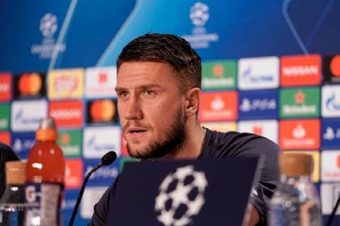 Ermin Bicakcic (Hoffenheim, 4), Einzelbild, Aktion, Action, Spielszene, Porträt, Portrait, bei der Pressekonferenz, PK, press conference PK Pressekonferenz Pressetermin, Medientermin, Fussball, UEFA Champions League, Pressekonferenz TSG 1899 Hoffenheim,