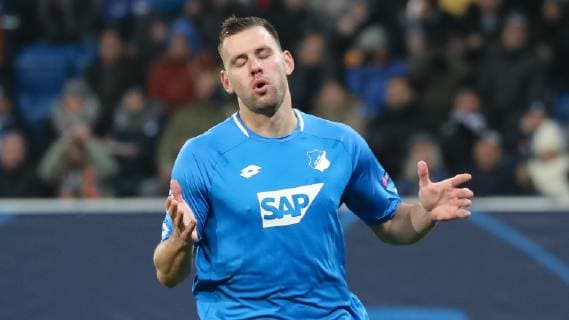 Sport Bilder des Tages Adam Szalai (Hoffenheim, 28), Einzelbild, Aktion, Action, Spielszene, enttäuscht schauend, Enttäuschung, Frustration, disappointed, pessimistisch, Fussball, UEFA Champions League, TSG 1899 Hoffenheim - FK Schachtar Donezk,
