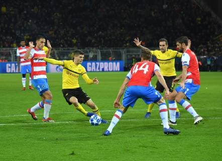 28.11.2018, Fussball, UEFA Champions League, Saison 2018 2019, Vorrunde, 5. Spieltag, Borussia Dortmund - Club Bruegge 0:0, v.li., Sofyan Amrabat (FC Bruegge), Christian Pulisic (Borussia Dortmund), Brandon Mechele (FC Bruegge), Paco Alcacer (Borussia Dortmund), Benoit Poulain (FC Bruegge)