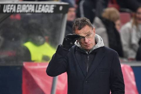 Sport Themen der Woche KW48 Sport Bilder des Tages Ralf RANGNICK (Trainer L), Gestik,Enttaeuschung,Frust ,enttaeuscht,frustriert,niedergeschlagen, Einzelbild,angeschnittenes Einzelmotiv,Halbfigur,halbe Figur. Fussball Europa League, Gruppenphase, Gruppe B, 5. Spieltag, FC Salzburg (SL)-RB Leipzig (L) 1-0, am 29.11.2018 Stadion Salzburg.