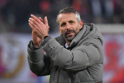 Sport Bilder des Tages Schlussjubel Marco ROSE,Trainer (Salzburg), klatscht Applaus, Einzelbild,angeschnittenes Einzelmotiv,Halbfigur,halbe Figur. Fussball Europa League, Gruppenphase, Gruppe B, 5. Spieltag, FC Salzburg (SL)-RB Leipzig (L) 1-0, am 29.11.2018 Stadion Salzburg.