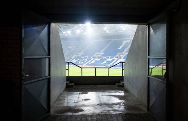 27.11.2018, xfux, Fussball UEFA Champions League, TSG 1899 Hoffenheim - Schachtar Donezk, emspor, v.l. Ansicht Uebersicht Wirsol Rhein Neckar Arena, Innenraum, Rasen, Spielfeld, Gruen, Stadion, Tribuene, Feld, Sitz, Sitzplatz, Rang, Tribuenerang, Linie, Fussballfeld Sinsheim