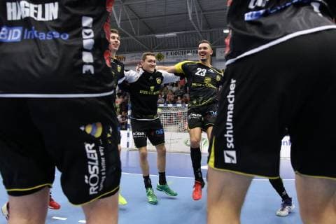 Siegesjubel bei v.l. Max Jaeger (HSC 2000 Coburg 6), Petr Linhart (HSC 2000 Coburg 10), Marcel Timm (HSC 2000 Coburg 23), ASV Hamm-Westfalen vs HSC 2000 Coburg, Handball, 2. Bundesliga, 07.12.2018, ASV Hamm-Westfalen vs HSC 2000 Coburg, Handball, 2. Bundesliga, 07.12.2018 Hamm Copyright: xEIBNER JanxStrohdiekx EP_JSK