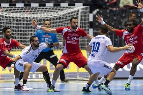 DK: 20190114, Herning, Danmark: 2019 IHF Verdensmesterskabet i handbold i Tyskland Danmark i Jyske Bank Boxen, Herning: Tunesien-Chile. Esteban Salinas (11), Chile, Mohamed Soussi (39), Tunisia, Emil Feuchtmann (10), Chile, Mosbah Sanai (19), Tunisia Foto: Lars M¿ller UK: 20190114, Herning, Denmark: 2019 IHF Handball World Championship WM Weltmeisterschaft in Germany and Denmark. Jyske Bank Boxen, Herning. Tunisia-Chile. Esteban Salinas (11), Chile, Mohamed Soussi (39), Tunisia, Emil Feuchtmann (10), Chile, Mosbah Sanai (19), Tunisia