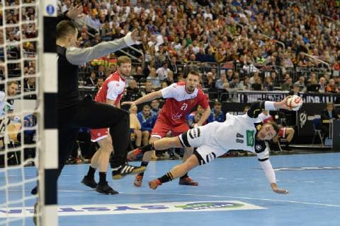Handball, Herren, Weltmeisterschaft 2019 in Deutschland und Dänemark, Gruppe A, 3. Spieltag, Deutschland - Russland, TW Victor Kireev (Nr. 87, Russland), Gleb Kalarash (Nr. 21, Russland), Jannik Kohlbacher (Nr. 48, Deutschland), 14.01.19, Copyright: xMichaelxHundtx xMatthiasxKochx