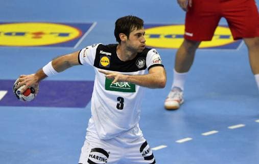 Uwe Gensheimer (Deutschland), beim Wurf Deutschland-Serbien Germany-Serbia IHF Handball Weltmeisterschaft 2019, Hanball World Championship WM Weltmeisterschaft 2019, Herren, Männer, Maenner, men, Handball, Deutschland, Germany, Vorrunde, Gruppe A, group A Berlin, 17.1.2019