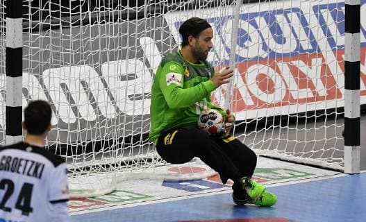 Silvio Heinevetter (TW Deutschland), bei einer Parade Deutschland-Serbien Germany-Serbia IHF Handball Weltmeisterschaft 2019, Hanball World Championship WM Weltmeisterschaft 2019, Herren, Männer, Maenner, men, Handball, Deutschland, Germany, Vorrunde, Gruppe A, group A Berlin, 17.1.2019