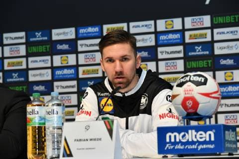 GER, IHF WM 2019, Deutschland (GER) vs Spanien (ESP) 23.01.2019, Lanxess Arena,Koeln, GER, IHF WM 2019, Deutschland (GER) vs Spanien (ESP), im Bild picture shows: Pressekonferenz (PK) nach dem Spiel, Fabian Wiede (GER 10),