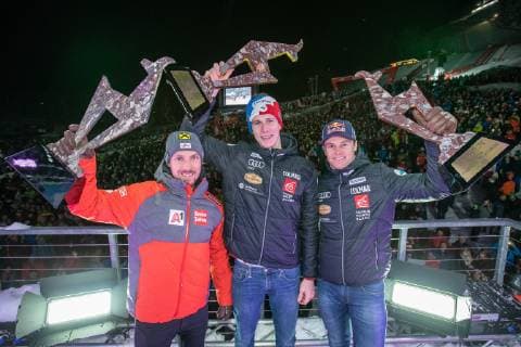 AUT, FIS Weltcup Ski Alpin, Kitzbühel 26.01.2019, Streif, Kitzbühel, AUT, FIS Weltcup Ski Alpin, Slalom, Herren, Siegerehrung, im Bild v.l. Marcel Hirscher (AUT, 2. Platz), Clement Noel (FRA, 1. Platz), Alexis Pinturault (FRA, 3. Platz) f.l. second placed Marcel Hirscher of Austria winner Clement Noel of France third placed Alexis Pinturault of France during the winner Ceremony for the men s Slalom of FIS Ski Alpine World Cup at the Streif in Kitzbühel, Austria on 2019 01 26. Kitzbuehel Tirol Oesterreich Streif