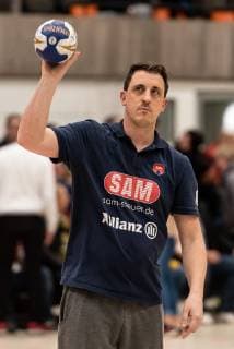 Mike Leibssle (SG H2Ku Herrenberg Kuties Chef-Trainer), mit Ball, VfL Waiblingen Tigers vs. SG H2Ku Herrenberg Kuties , Handball, 2.Bundesliga, Frauen, HBF, Saison 18 19, 15.02.2019, VfL Waiblingen Tigers vs. SG H2Ku Herrenberg Kuties , Handball, 2.Bundesliga, Frauen, HBF, Saison 18 19, 15.02.2019 Waiblingen Copyright: xEIBNER WolfgangxFrankx EP_WFK