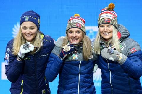 Nordische Ski WM in Seefeld, Langlauf Sprint Damen, Siegerehrung NORDIC SKIING - FIS Nordic World Ski Championships Seefeld 2019 SEEFELD,AUSTRIA,22.FEB.19 - NORDIC SKIING, CROSS COUNTRY SKIING - FIS Nordic World Ski Championships, medal plaza, award ceremony, sprint, ladies. Image shows Stina Nilsson (SWE), Maiken Caspersen Falla (NOR) and Mari Eide (NOR). Keywords: medal. GEPAxpictures xCh.xKelemen