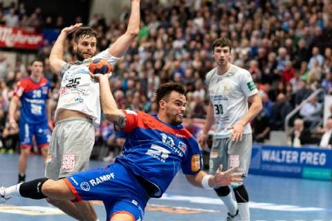 Sebastian Gress (HC Elbflorenz Dresden 25), Benjamin Meschke (HBW Balingen-Weilstetten 13), 30hhcd, HBW Balingen-Weilstetten vs. HC Elbflorenz Dresden, Handballl, DKB, Herren, 2.Bundesliga, 23. Spieltag, Saison 18 19, GER, 23.02.2019, HBW Balingen-Weilstetten vs. HC Elbflorenz Dresden, Handballl, DKB, Herren, 2.Bundesliga, 23. Spieltag, Saison 18 19, GER, 23.02.2019 Balingen Copyright: xEIBNER WolfgangxFrankx EP_WFK