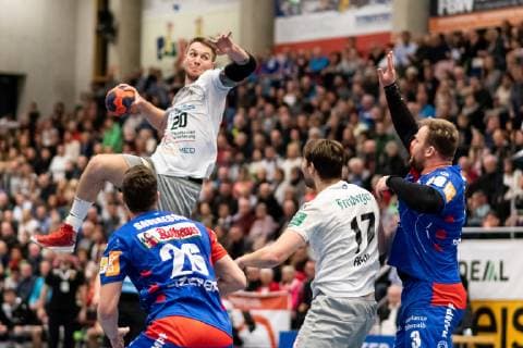 Lukas Saueressig (HBW Balingen-Weilstetten 26), Nils Kretschmer (HC Elbflorenz Dresden 20), Norman Floedl (HC Elbflorenz Dresden 17), Marcel Niemeyer (HBW Balingen-Weilstetten 03), HBW Balingen-Weilstetten vs. HC Elbflorenz Dresden, Handballl, DKB, Herren, 2.Bundesliga, 23. Spieltag, Saison 18 19, GER, 23.02.2019, HBW Balingen-Weilstetten vs. HC Elbflorenz Dresden, Handballl, DKB, Herren, 2.Bundesliga, 23. Spieltag, Saison 18 19, GER, 23.02.2019 Balingen Copyright: xEIBNER WolfgangxFrankx EP_WFK
