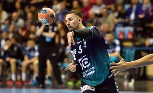 Fabian Wiede (Füchse), beim Abspiel Füchse Berlin - ESP BM Logrono La Rioja EHF Cup Mens , 2018 2019, Gruppenphase, Herren, Männer, men, Handball, Deutschland, Germany, Max-Schmeling-Halle Berlin, 3.3.2019