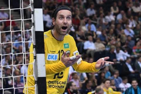 HBL, DHB-Pokal, Halbfinale,THW Kiel vs Fuechse Berlin 06.04.19, Hamburg, HBL, DHB-Pokal, Final Four 2019, Halbfinale, THW Kiel vs Fuechse Berlin, im Bild Torhueter Silvio Heinevetter (Berlin 12) entsetzt