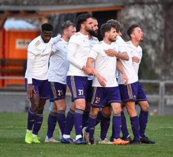 Fußball, AOK-Landespokal, VSG Altglienicke - Tennis Borussia Fussball, Herren, Saison 2018 2019, Halbfinale im Berliner AOK-Landespokal, VSG Altglenicke - Tennis Borussia, v. l. Bekai Jagne (TeBe, Tennis Borussia), Nils Göwecke (TeBe, Tennis Borussia), Sefa Kahraman (TeBe, Tennis Borussia), Enes Aydin (TeBe, Tennis Borussia), Nico Matt (TeBe, Tennis Borussia), Jubel nach Tor zum 1:2, 09.04. 2019, Copyright: xMatthiasxKochx