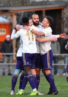 Fussball, Herren, Saison 2018 2019, Halbfinale im Berliner AOK-Landespokal, VSG Altglenicke - Tennis Borussia (4:5 im Elfmeterschießen, 2:2, 2:2, 2:2), v. l. Nils Göwecke (TeBe, Tennis Borussia), Bekai Jagne (11, TeBe, Tennis Borussia), Enes Aydin (TeBe, Tennis Borussia), Max Konrad (TeBe, Tennis Borussia), Jubel nach Tor zum 1:2, 09.04. 2019, Copyright: xMatthiasxKochx
