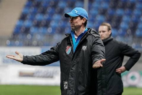 Matthias Mink (Trainer, Cheftrainer, TSV Steinbach), gibt Anweisungen, gestikuliert, mit den Armen gestikulieren, gives instructions, gesticulate, Einzelbild, Aktion, Action, Fussball, Regionalliga Südwest, SV Waldhof Mannheim - TSV Steinbach Haiger, DFB REGULATIONS PROHIBIT ANY USE OF PHOTOGRAPHS AS IMAGE SEQUENCES AND OR QUASI-VIDEO.