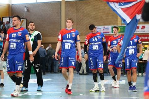 Enttaeuschte Balinger Spieler nach der Niederlage in Huettenberg, von links: Benjamin Meschke, Vladimir Bozic, Tim Nothdurft, Diogo Oliveira, Lukas Saueressig TV Huettenberg vs HBW Balingen-Weilstetten, Handball, 2. Bundesliga, 28.04.2019 TV Huettenberg vs HBW Balingen-Weilstetten, Handball, 2. Bundesliga, 28.04.2019 Huettenberg Copyright: xWeissx Eibner-Pressefotox EP_rws