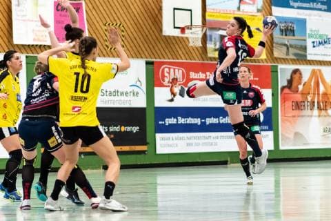 Lea Neubrander (SG H2Ku Herrenberg Kuties 18)h, SG H2Ku Herrenberg Kuties vs. HC Roedertal, Handball, 2.Bundesliga, Frauen, HBF, Saison 18 19, 04.05.2019, SG H2Ku Herrenberg Kuties vs. HC Roedertal, Handball, 2.Bundesliga, Frauen, HBF, Saison 18 19, 04.05.2019 Herrenberg Copyright: xEIBNER WolfgangxFrankx EP_WFK