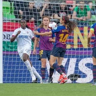 v.li.: Griedge M Bock Bathy (Olympique Lyon, 29), Lieke Martens FC Barcelona, Barca 22), Aitana Bonmati (FC Barcelona, 14); Aktion, action, 18.05.2019, Budapest, Fußball, Frauen, UEFA Women s Champions League, Olympique Lyon - FC Barcelona