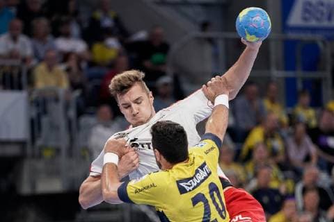 v.li.: Stefan Salger (Die Eulen, 5), Ilija Abutovic (RNL, 20), Zweikampf, Spielszene, Duell, duel, tackle, tackling, Dynamik, Action, Aktion, 29.05.2019, Mannheim, Handball, DKB Bundesliga, Rhein-Neckar Löwen - TSG Ludwigshafen-Friesenheim (Die Eulen)