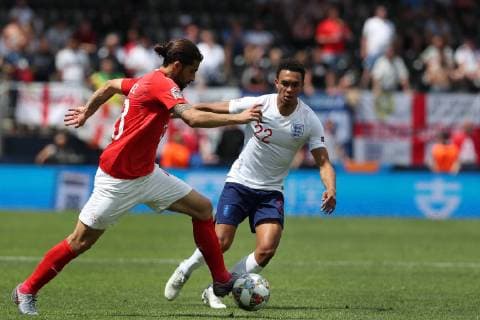 June 9, 2019 - Guimaraes, Portugal - Switzerland s defender Ricardo Rodriguez (L) vies with Alexander-Arnold of England (R ) during the UEFA Nations League Third-place football match between Switzerland and England, at the Dom Afonso Henriques stadium in Guimaraes, Portugal, on June 9, 2019. Switzerland vs England - UEFA Nations League Third-place match - ZUMAf123 20190609_zap_f123_007 Copyright: xPedroxFiuzax