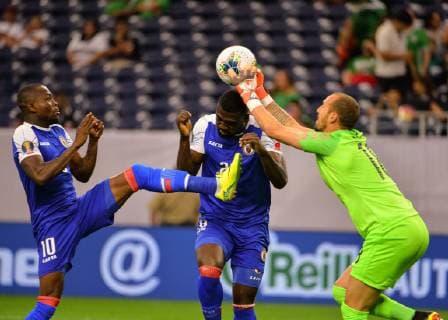 June 29, 2019 Canada goalkeeper, Milan Borjan (18), block a shot on goal as Haiti midfielder, Wilde-Donald Guerrier (10), and Haiti forward, Frantzdy Pierrot (20), try to put it in the net, during the 2019 CONCACAF Gold Cup, quarter final match between Haiti and Canada, at NRG Stadium in Houston, TX. Mandatory Credit: Sports South Media CSM 2019 CONCACAF Gold Cup: Haiti vs Canada Jun 29 - ZUMAc04_ 20190629_zaf_c04_048 Copyright: xKevinxLangleyx