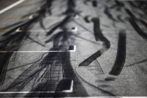 Motorsports: FIA Formula One World Championship, WM, Weltmeisterschaft 2019, Grand Prix of Austria, track, Rennstrecke, tyres marks, skidmarks, Fahrbahn, Bremsspur, Bremsspuren, Strecke, Gummi, Spur, Reifenspuren, Reifenspur, Streifen, Asphalt, Abrieb, Gummi, marks Spielberg Austria