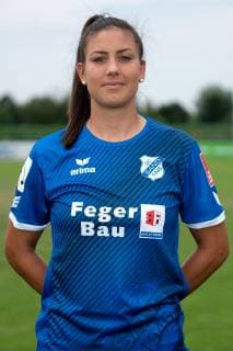 Marina Georgieva (18), Porträt, Portrait, Einzelbild, Aktion, Action, 06.07.2019, Willstätt Sand (Deutschland), Fussball, Flyeralarm Frauen-Bundesliga, Fototermin SC Sand, DFB DFL REGULATIONS PROHIBIT ANY USE OF PHOTOGRAPHS AS IMAGE SEQUENCES AND OR QUASI-VIDEO.