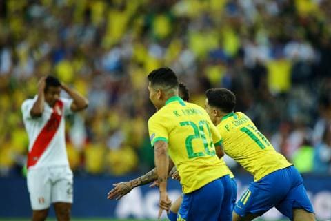 Fußball, Copa America, Finale, Brasilien - Peru Futbol, Brasil vs Peru Copa America 2019 El jugador de la seleccion brasilena Everton celebra su gol contra Peru durante el partido pro la Final de la Copa America realizado en el estadio Maracana, de Rio de Janeiro, Brasil. 07 07 2019 Heuler Andrey Dia Esportivo Photosport Football, Brasil vs Peru Copa America Championship 2019 Brasil s player Everton celebrates after scoring against Peru during the Final Copa America held at the Maracana stadium, de Rio de Janeiro, Brasil. 07 07 2019 Heuler Andrey Dia Esportivo Photosport Brasil vs Peru , Copa America 2019