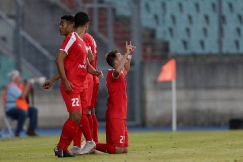 Fussball Champions League 2019 - 2020 9.7.2019, Fussball Europa League, UEFA Champions League, 2019-2020, Qualifikation, Runde 1, Luxemburg, Stade Josy Barthel, Luxemburg (LUX) - F91 Dudelange, Düdelingen, - FC Valletta (MLT) vl: Douglas Packer (Valletta 21) jubelt, freut sich, zeigt Emotionen, celebrates, shows emotions 2-1 mit Nicholas Pulis (Valletta 22)