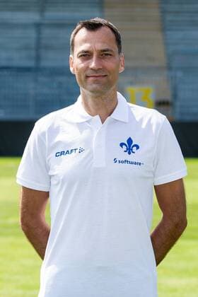 17.07.2019, xfux, Fussball 2.Bundesliga, SV Darmstadt 98, 2.BL, Porträttermin 2019 2020, Fototermin, emonline, emspor, deloka, v.l. Co Trainer Kai Peter Schmitz; (SV Darmstadt 98) Darmstadt