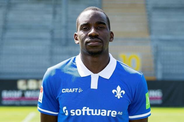 17.07.2019, xfux, Fussball 2.Bundesliga, SV Darmstadt 98, 2.BL, Porträttermin 2019 2020, Fototermin, emonline, emspor, deloka, v.l. Wilson Kamavuaka; (SV Darmstadt 98) Darmstadt