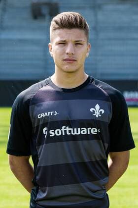 17.07.2019, xfux, Fussball 2.Bundesliga, SV Darmstadt 98, 2.BL, Porträttermin 2019 2020, Fototermin, emonline, emspor, deloka, v.l. Carl Leonhard; (SV Darmstadt 98) Darmstadt