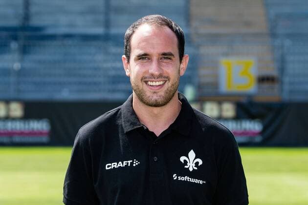 17.07.2019, xfux, Fussball 2.Bundesliga, SV Darmstadt 98, 2.BL, Porträttermin 2019 2020, Fototermin, emonline, emspor, deloka, v.l. Betreuer Matthias Neumann; (SV Darmstadt 98) Darmstadt