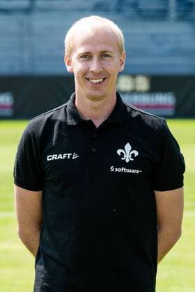17.07.2019, xfux, Fussball 2.Bundesliga, SV Darmstadt 98, 2.BL, Porträttermin 2019 2020, Fototermin, emonline, emspor, deloka, v.l. Physiotherapeut Sebastian Pommer; (SV Darmstadt 98) Darmstadt