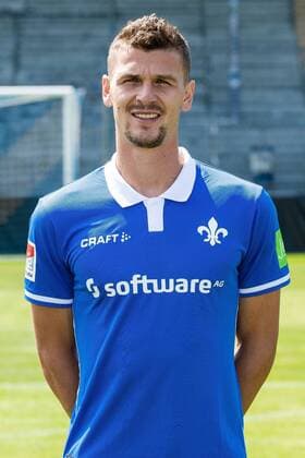 Fußball, 2. BL, SV Darmstadt 98 Porträttermin 2019 2020 17.07.2019, xfux, Fussball 2.Bundesliga, SV Darmstadt 98, 2.BL, Porträttermin 2019 2020, Fototermin, emonline, emspor, deloka, v.l. Mathias Wittek; (SV Darmstadt 98) Darmstadt