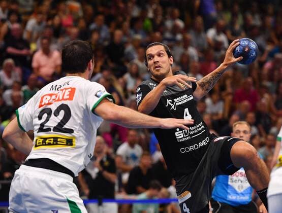 am Ball: Gabor Pulay (Dresden), links: Marco Mamic (Leipzig), HC Elbflorenz Dresden gegen SC DHfK Leipzig, Testspiel, Freundschaftsspiel, Handball, 2. Liga der Männer, 2. Bundesliga, Saison 2019 2020, Dresden, BallsportARENA Dresden, 27.07.2019,