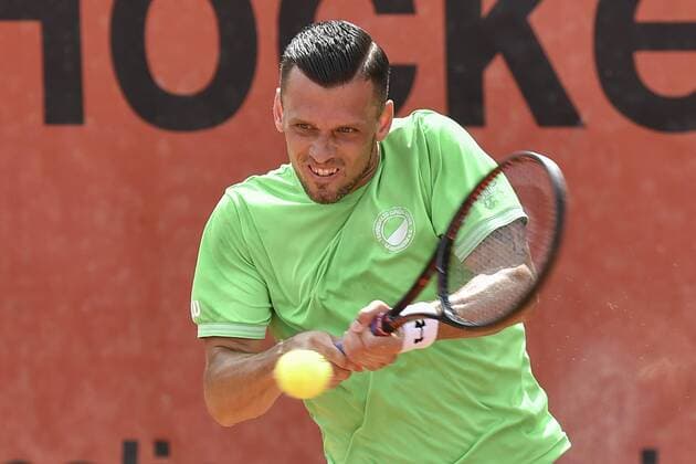 GER, Tennis-Point-Bundesliga, 1BL, Badwerk Gladbacher HTC 1 vs. TK GW Mannheim 1 11.08.2019, An den Holter Sportstätten, Moenchengladbach, GER, Tennis-Point-Bundesliga, 1BL, Badwerk Gladbacher HTC 1 vs. TK GW Mannheim 1, im Bild Tobias Kamke GER (TK GW Mannheim 1)