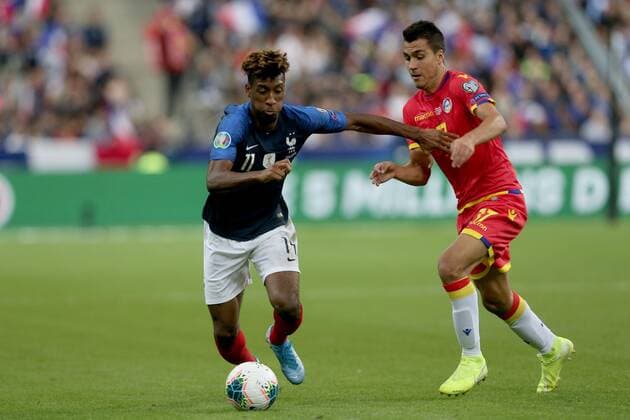 Fußball, EM Quali, Frankreich - Andorra Paris, France 10.09.2019, UEFA EM Qualifikation, Runde 6, Gruppe H, Frankreich - Andorra, Kingsley Coman (FRA) und Joan Cervos (AND) im zweikampf, battle for the ball, ( Paris Stade de France France eu-images- 01062000341