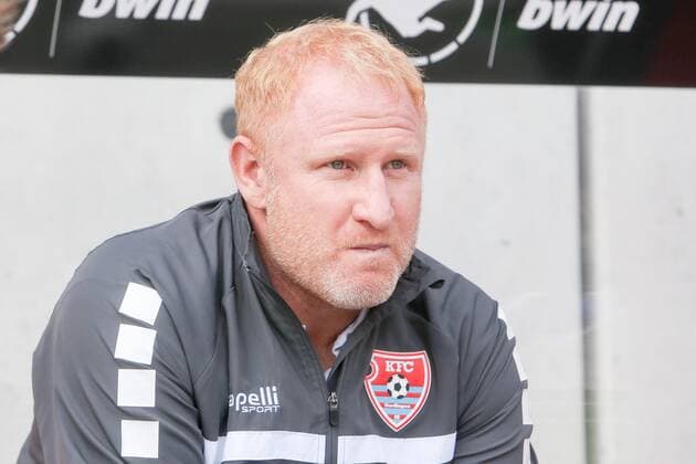 Zwickau, 14.09.2019, GGZ-Arena, Fußball, Herren, 3. Liga, 8. Spieltag , FSV Zwickau - KFC Uerdingen 05 , Im Bild: Trainer Heiko Vogel (Uerdingen) , Gemäß den Vorgaben des DFB, Deutscher Fußball Bund, ist es untersagt, in dem Stadion und oder vom Spiel angefertigte Fotoaufnahmen in Form von Sequenzbildern und oder videoähnlichen Fotostrecken zu verwerten bzw. verwerten zu lassen. DFB regulations prohibit any use of photographs as image sequences and or quasi-video.
