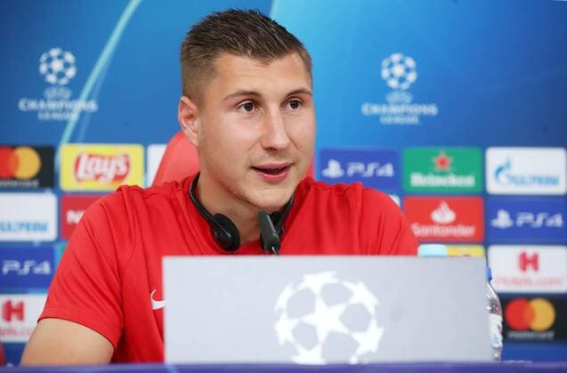 RB Leipzig - Pressekonferenz Fussball Champions League Lissabon, 16.09.2019, Est‡dio da Luz, Fussball, UEFA Champions League, Gruppe G, 1.Spieltag , Benfica Lissabon vs. RB Leipzig , Pressekonferenz am Vortag des Spieles. , Im Bild; Willi Orban, RB Leipzig , UEFA regulations prohibit any use of photographs as image sequences and or quasi-video