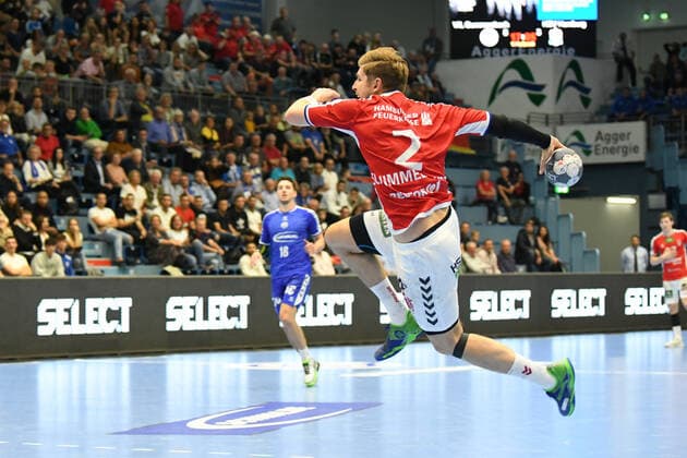 ,2 Tobias Schimmelbauer ( 2 HSV Hamburg) VfL Gummersbach - HSV Hamburg, Maenner, 2. Liga, Liqui Moly Handball Bundesliga, 5. Spieltag, 28.08.2019, - VfL Gummersbach - Handball Verein Hamburg, , Handball, Liqui Moly 2. Handball Bundesliga, Maenner, Soielzeit 2019 20 Gummersbach Copyright: xEIBNER JuergenxAugstx EP_JOGI