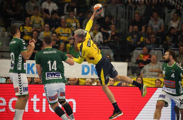 Handball, DHB-Pokal: Rhein-Neckar-Löwen - FrischAuf Göppingen, Achtelfinale am 02.10.2019, Saison 2019 20, ZmdZ, göppingen, pokal, loewen, Andy Schmid (2, Rhein Neckar Löwen), Jacob Bagersted (14, Goeppingen), Rhein-Neckar-Löwen - FrischAuf Goeppingen