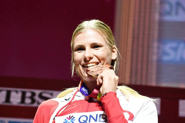 Doha, IAAF, Leichtathletik, athletics, Track and Field, World athletics Championships 2019 Doha, Leichtathletik WM 2019 Doha, 27.09-06.10.2019, Khalifa International Stadium Doha, Siegerehrung Siebenkampf Frauen, Verena Preiner Österreich, mit Bronze Medaille,