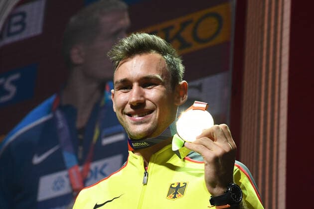 Doha, IAAF, Leichtathletik, athletics, Track and Field, World athletics Championships 2019 Doha, Leichtathletik WM 2019 Doha, 27.09-06.10.2019, Khalifa International Stadium Doha, Siegerehrung Zehnkampf Männer, Niklas Kaul Deutschland, Goldmedaille