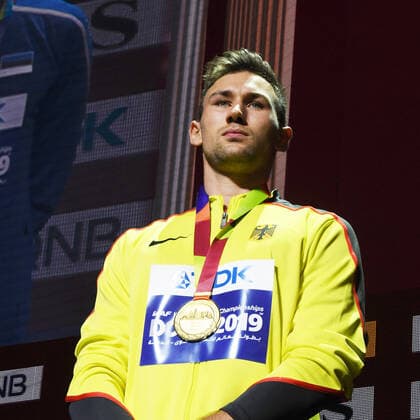 Doha, IAAF, Leichtathletik, athletics, Track and Field, World athletics Championships 2019 Doha, Leichtathletik WM 2019 Doha, 27.09-06.10.2019, Khalifa International Stadium Doha, Siegerehrung Zehnkampf Männer, Niklas Kaul Deutschland, Goldmedaille,