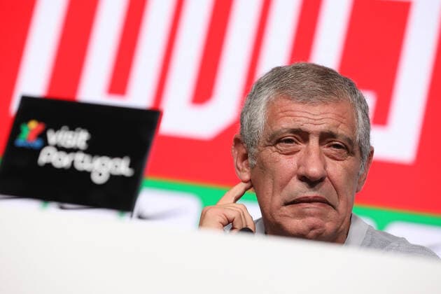 10.10.2019 Lisboa, Portugal, Pressekonferenz von Portugal vor den Gruppenspiel gegen Luxembourg in der Qualifikation für die UEFA EURO, EM, Europameisterschaft,Fussball 2020 emspor, emonline, despor, v.l., Portugal s head coach, Trainer Fernando Santos (Portugal), nachdenklich, pensive Foto: Joaquim Ferreira Copyright: JoaquimxFerreira